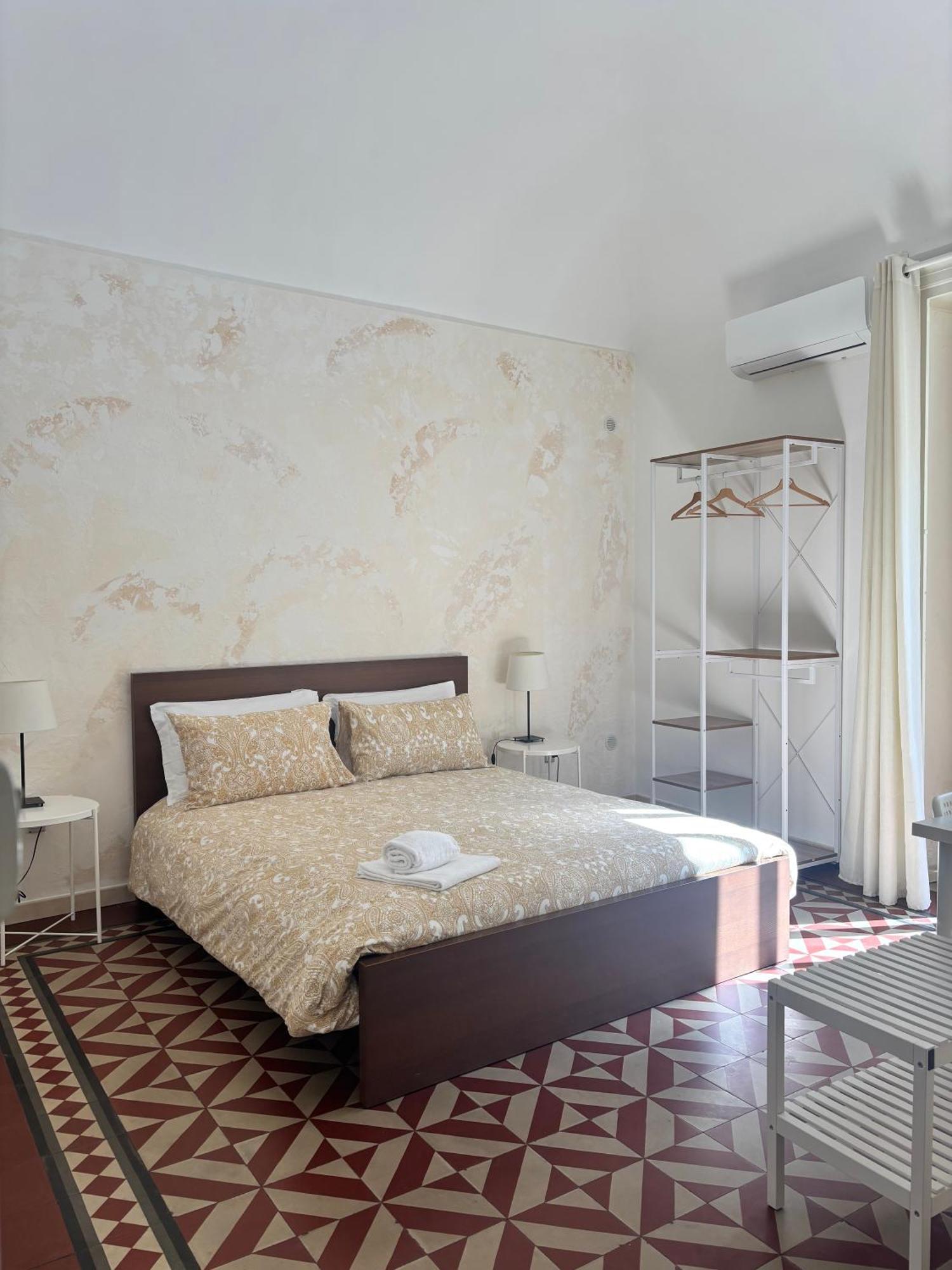 Il Teatro Rooms Катания Екстериор снимка
